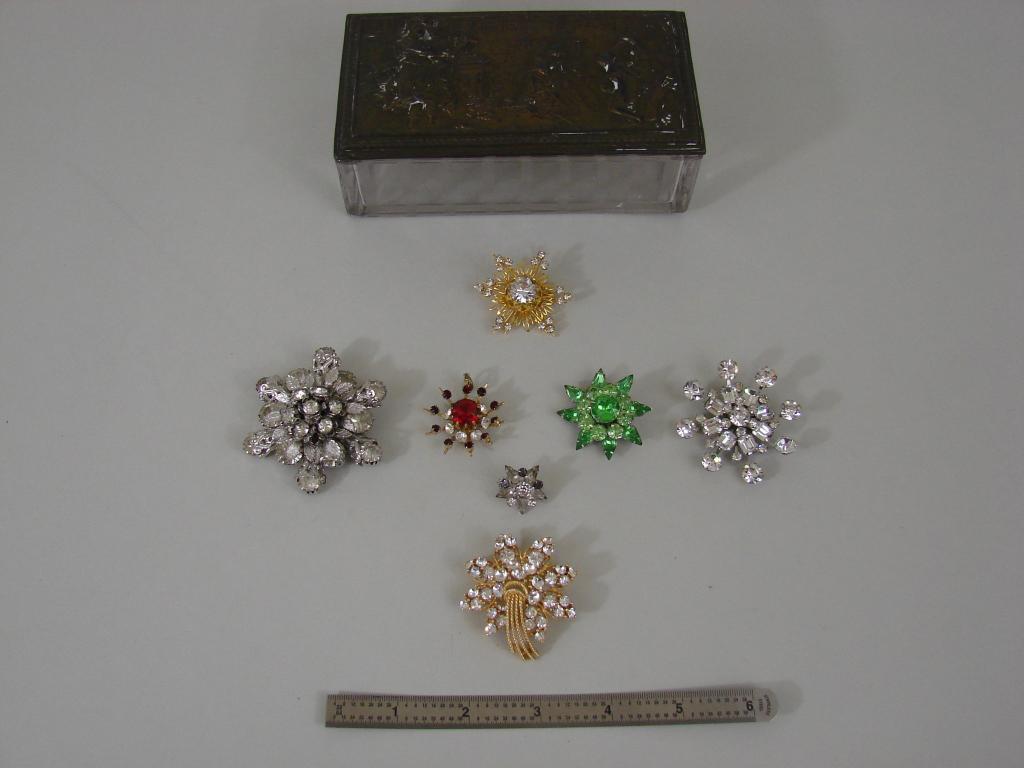 VTG Brooches, Stars and Snowflakes (1 of 14)