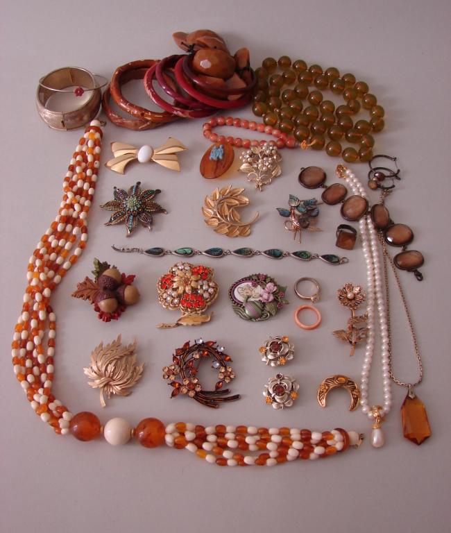 VTG Costume Jewelry Lot in Browns and Gold (1 of 11)