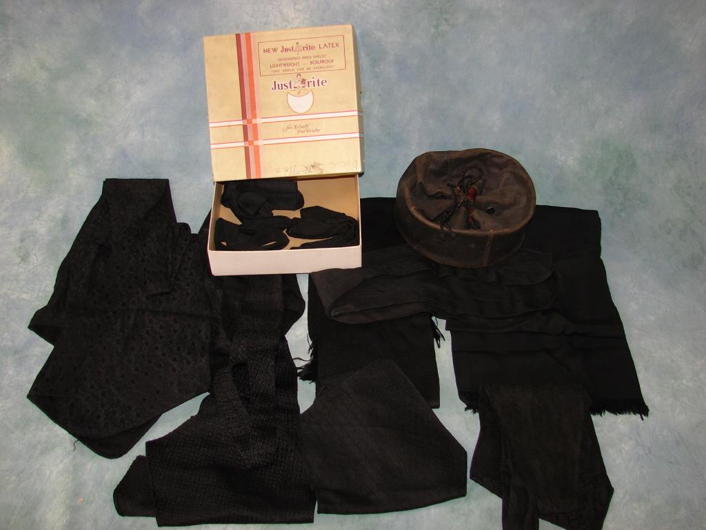 Lot Of Gents Silk Cravats, Ties, Etc. (1 of 6)