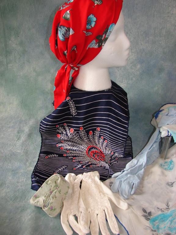 Vintage Womens Accessory Lot (1 of 15)