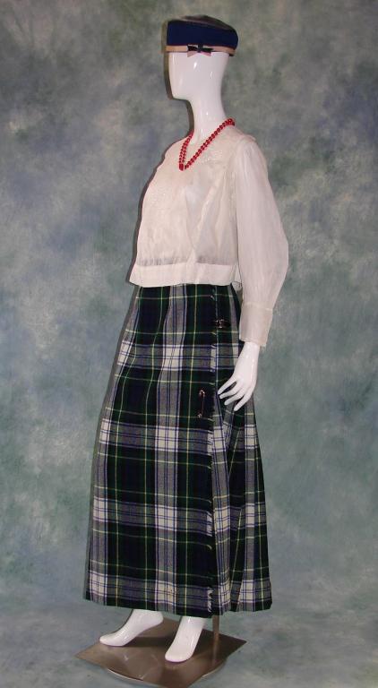 Vintage Outfit Ensemble with Tartan Skirt (1 of 16)