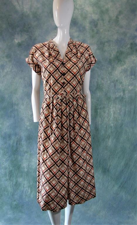 1950s Vintage Patterned Dress (1 of 7)