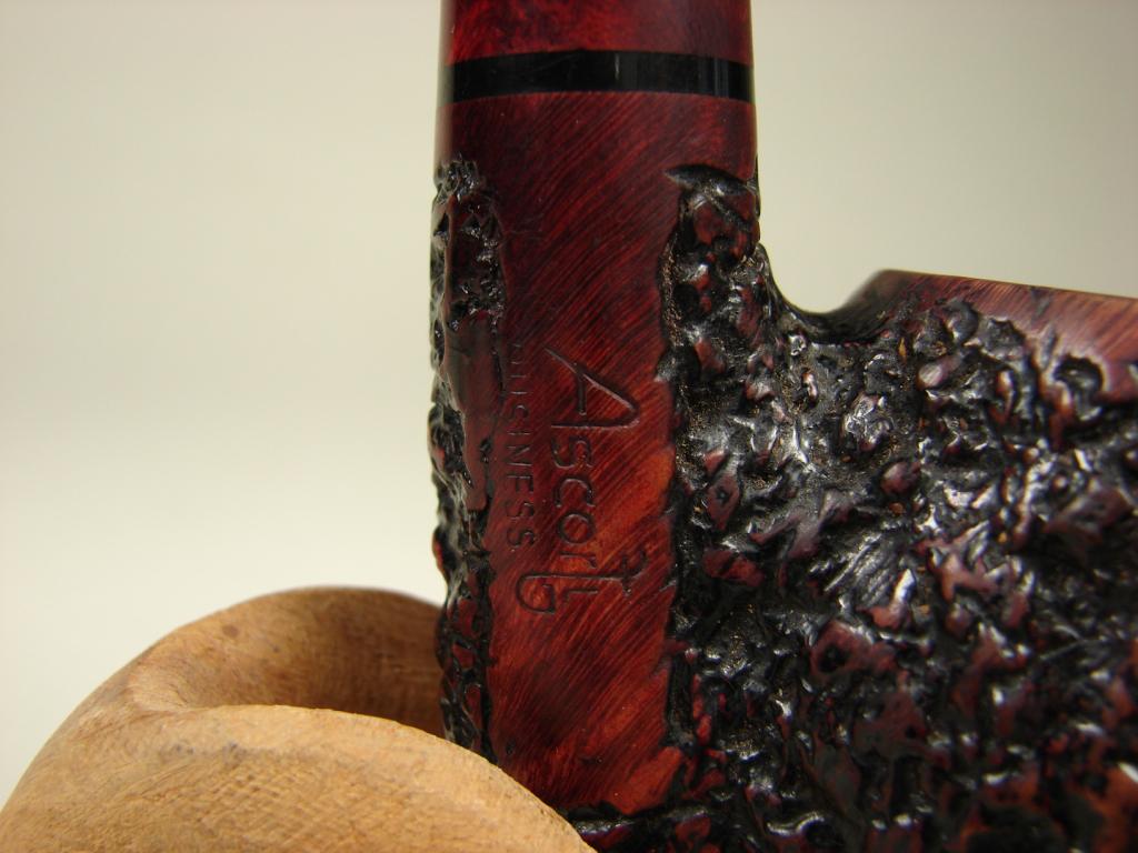 Ascorti POTY 2004 Full Bent Egg Estate Pipe (1 of 4)