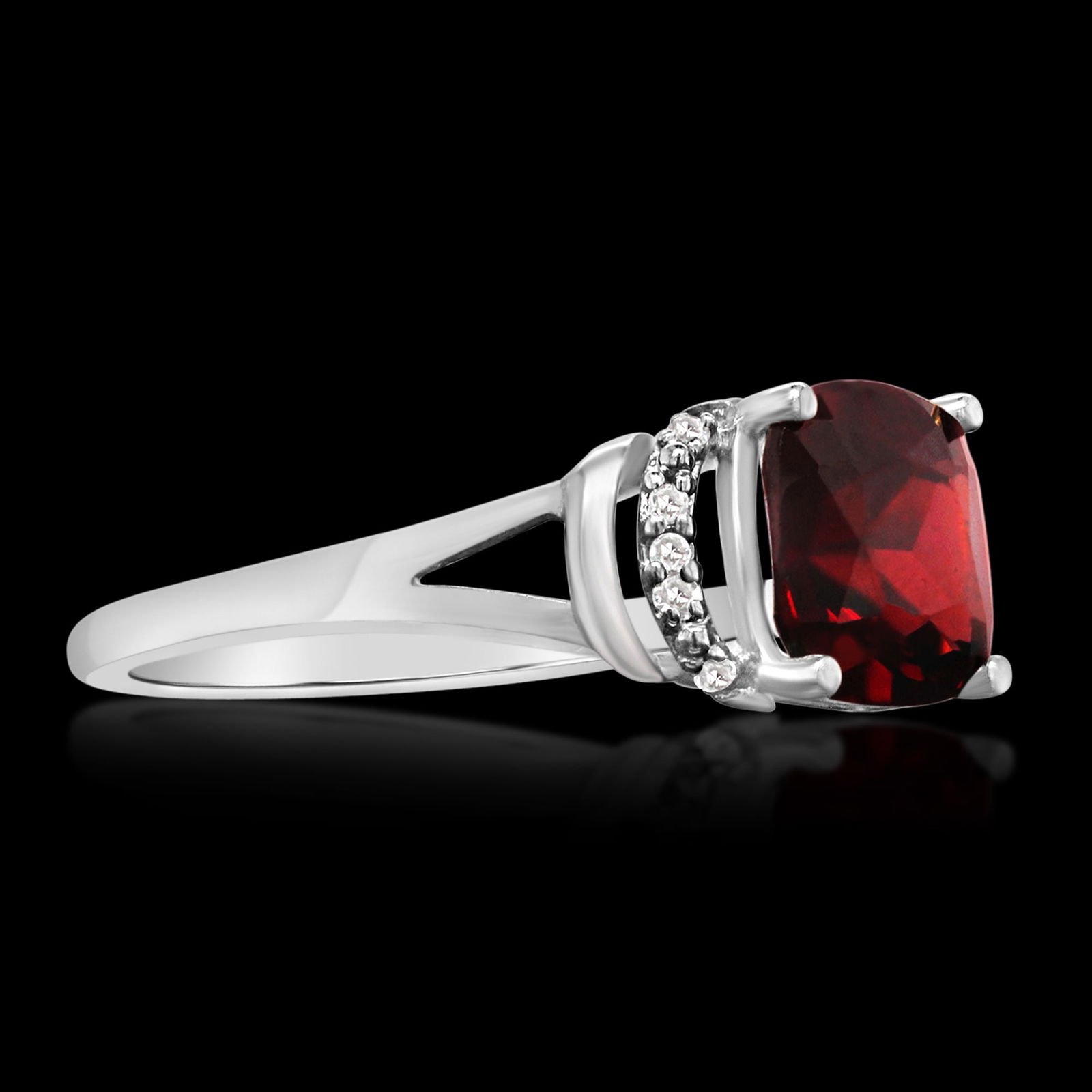 14K YELLOW GOLD 1.50CT GARNET 0.10CT DIAMOND RING (1 of 2)