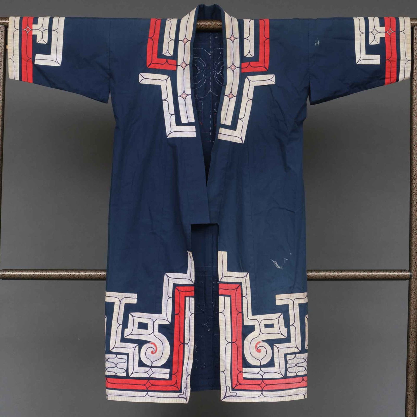 A JAPANESE AINU NAVY BLUE COTTON ROBE, FIRST PART 20TH CENTURY (1 of 1)