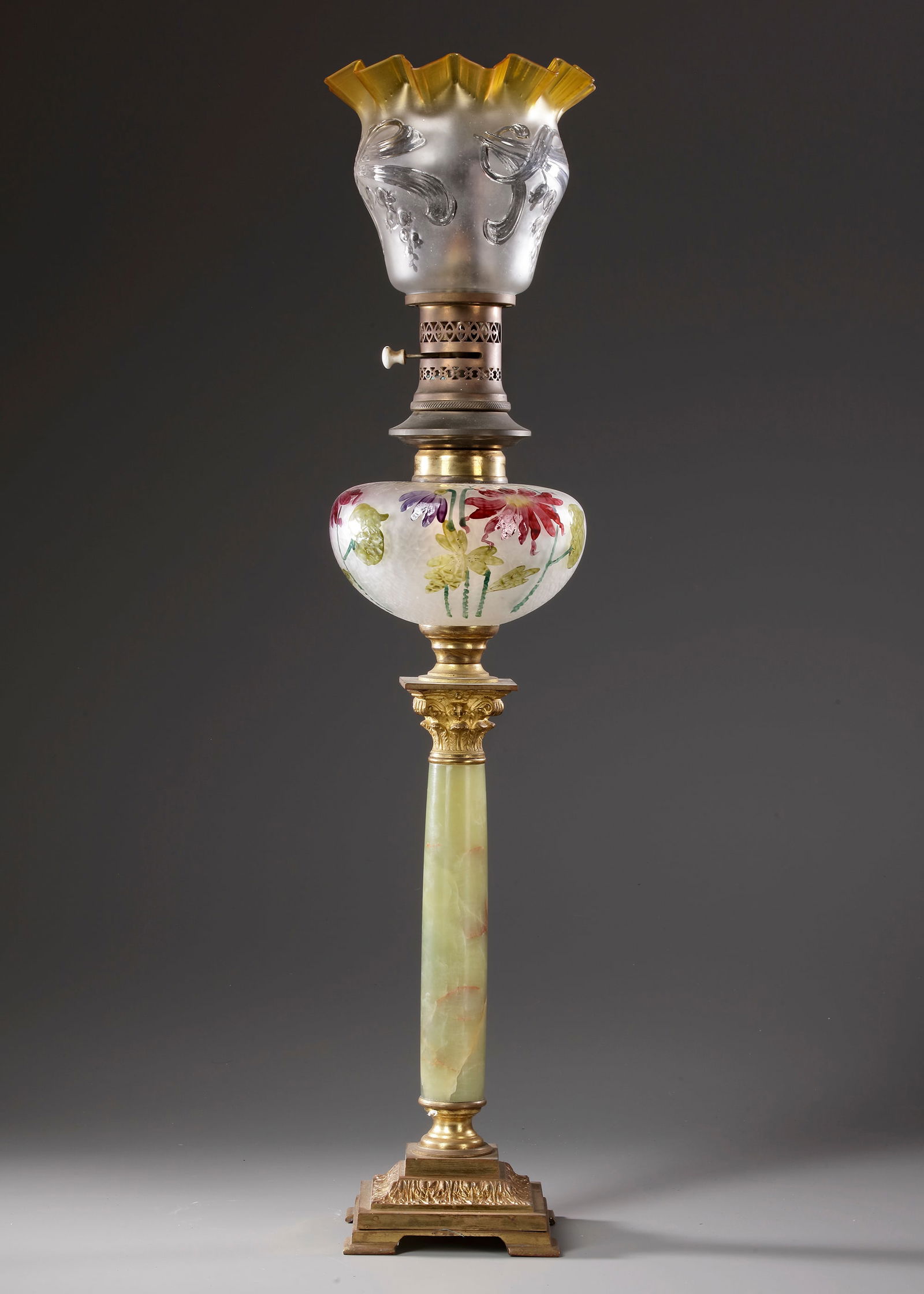 A GILT BRONZE  FRENCH KEROSENE LAMP, NAPOLEON III PERIOD, LATE 19TH CENTURY (1 of 3)