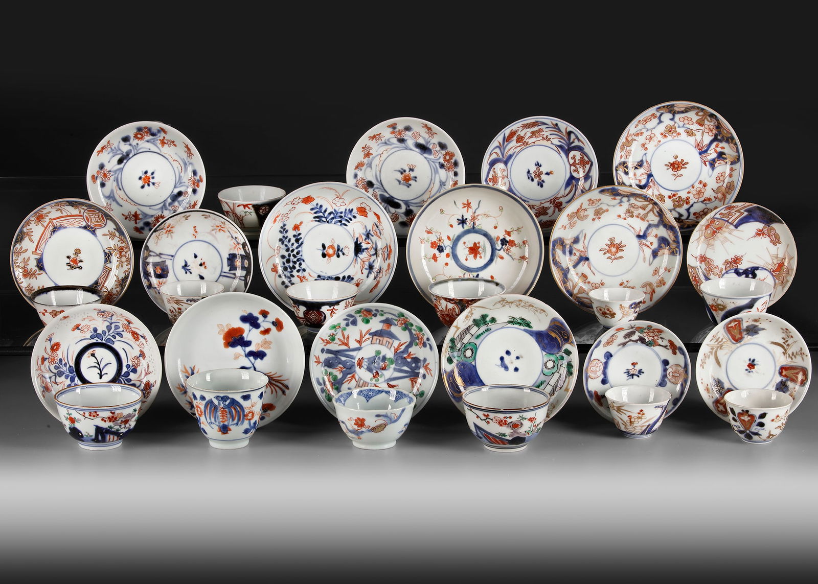 A CHINESE COLLECTION OF IMARI 13 CUPS AND 16 SAUCERS, 18TH CENTURY (1 of 3)