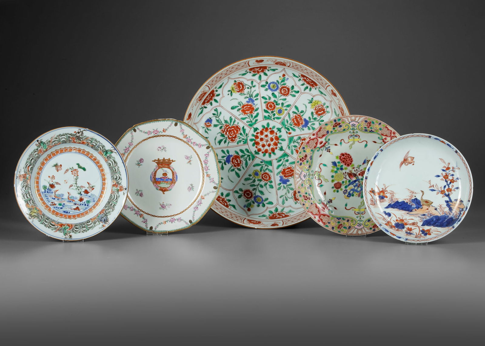 A COLLECTION OF FIVE CHINESE DISHES, 18TH CENTURY (1 of 2)