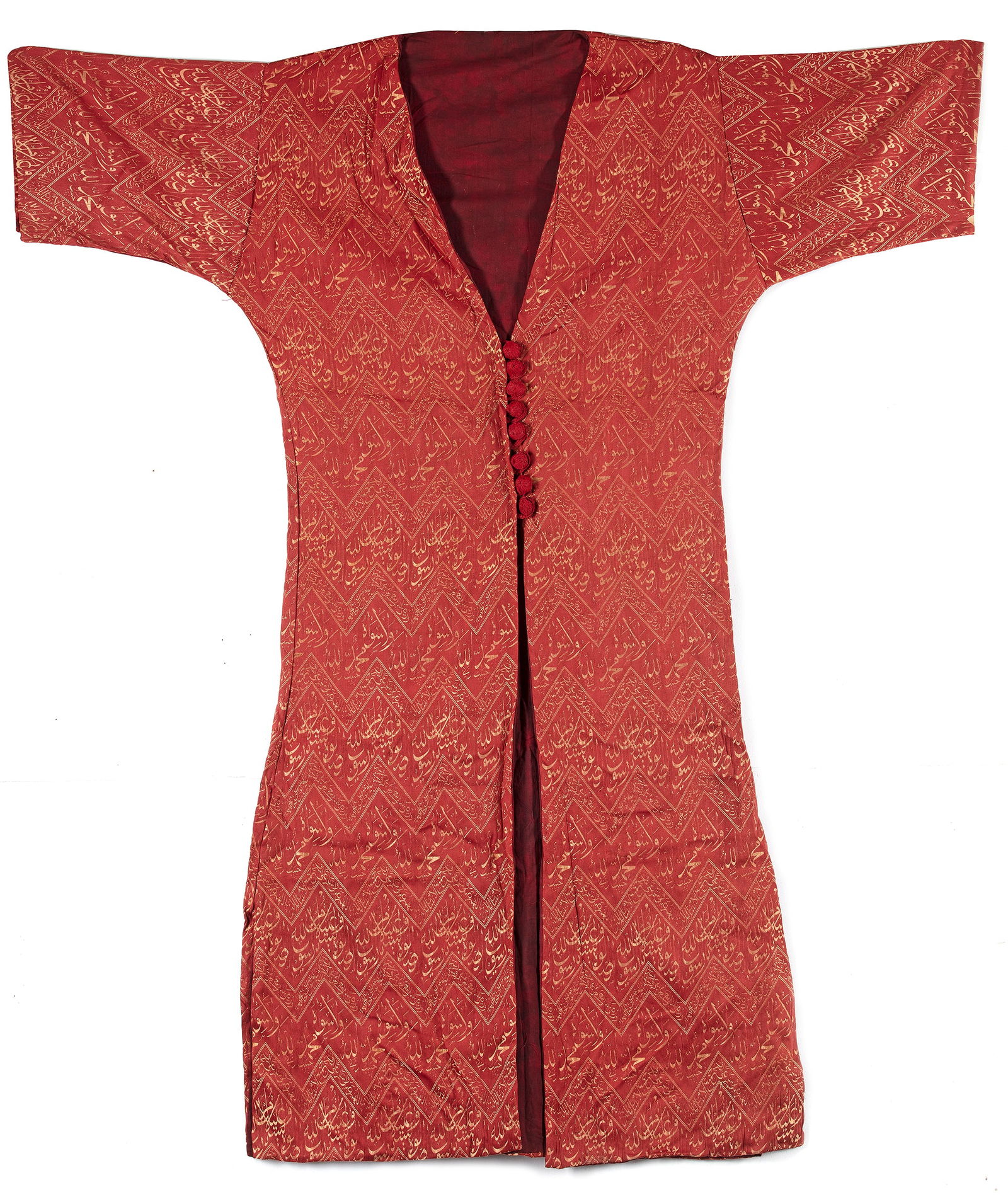 A LARGE OTTOMAN RED SILK LAMPAS KAFTAN, TURKEY, EARLY 20TH CENTURY (1 of 2)