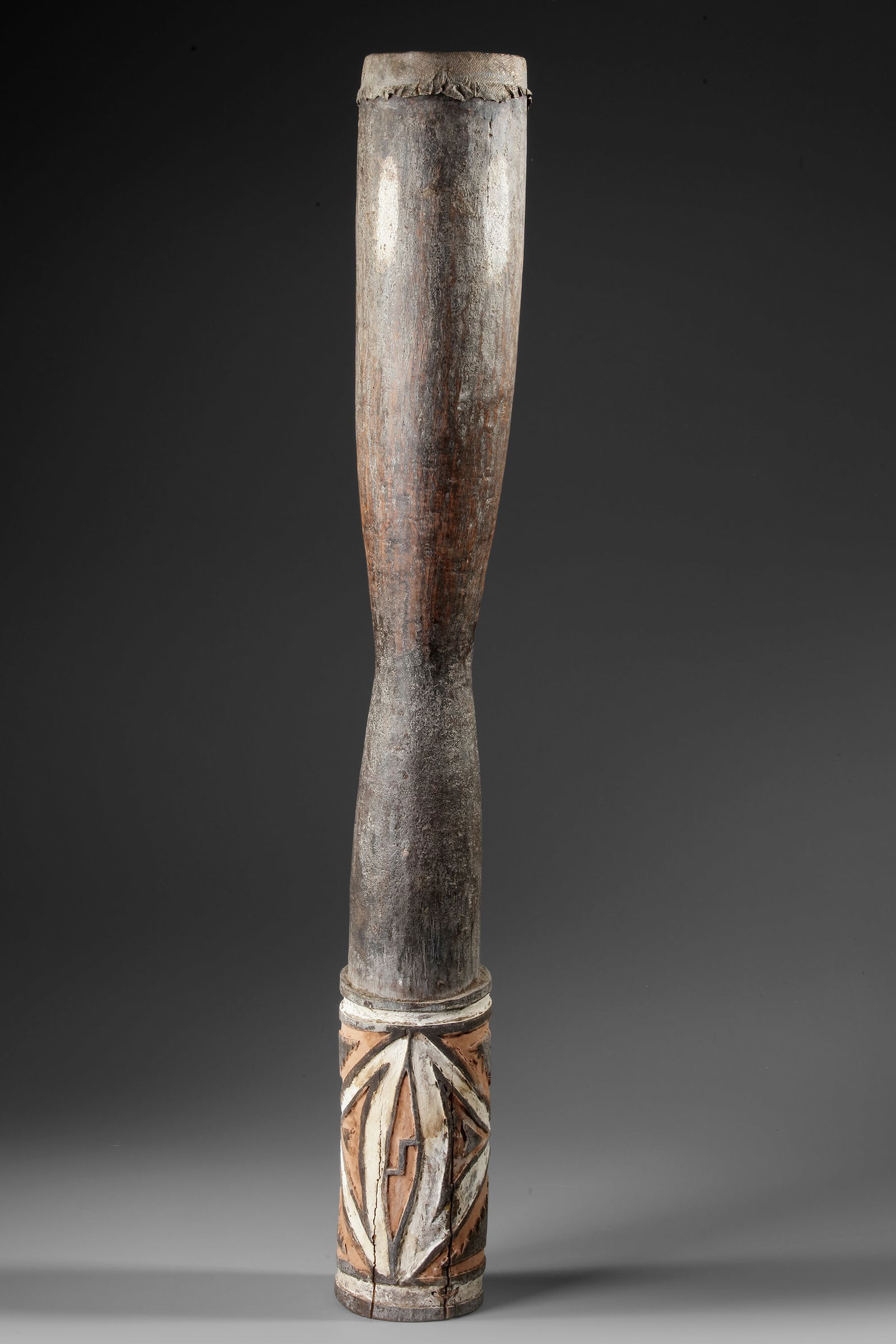 Important Waris Highlands drum with intact vellum. Collected by Jac Hoogerbrugge before 1969. See (1 of 7)