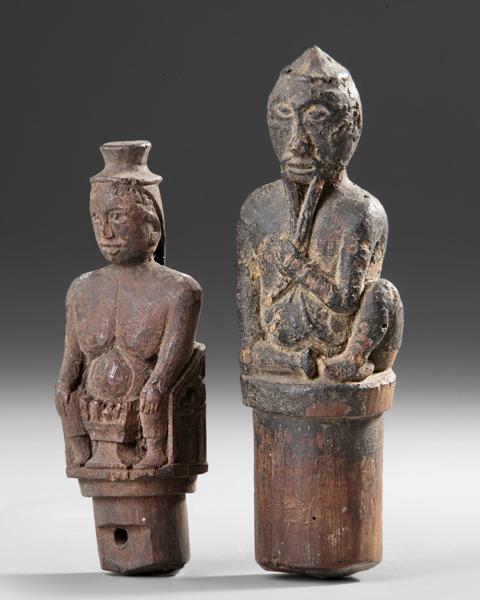 Borneo. Two Dayak lids/stoppers. Collected by Jac Hoogerbrugge in the 1950’s.: 1. 14 cm . 2. 11 cm.