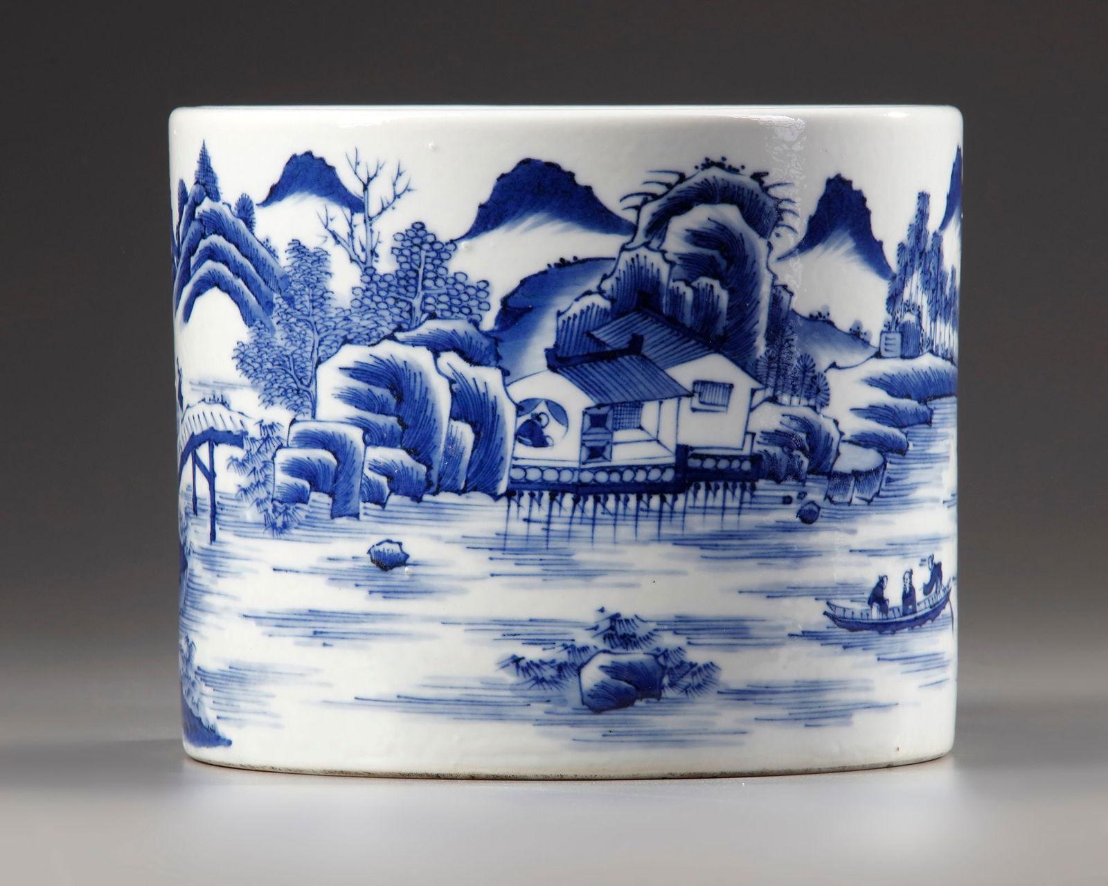 A CHINESE BLUE AND WHITE BRUSH POT, BITONG, QING DYNASTY (1644-1911) (1 of 4)