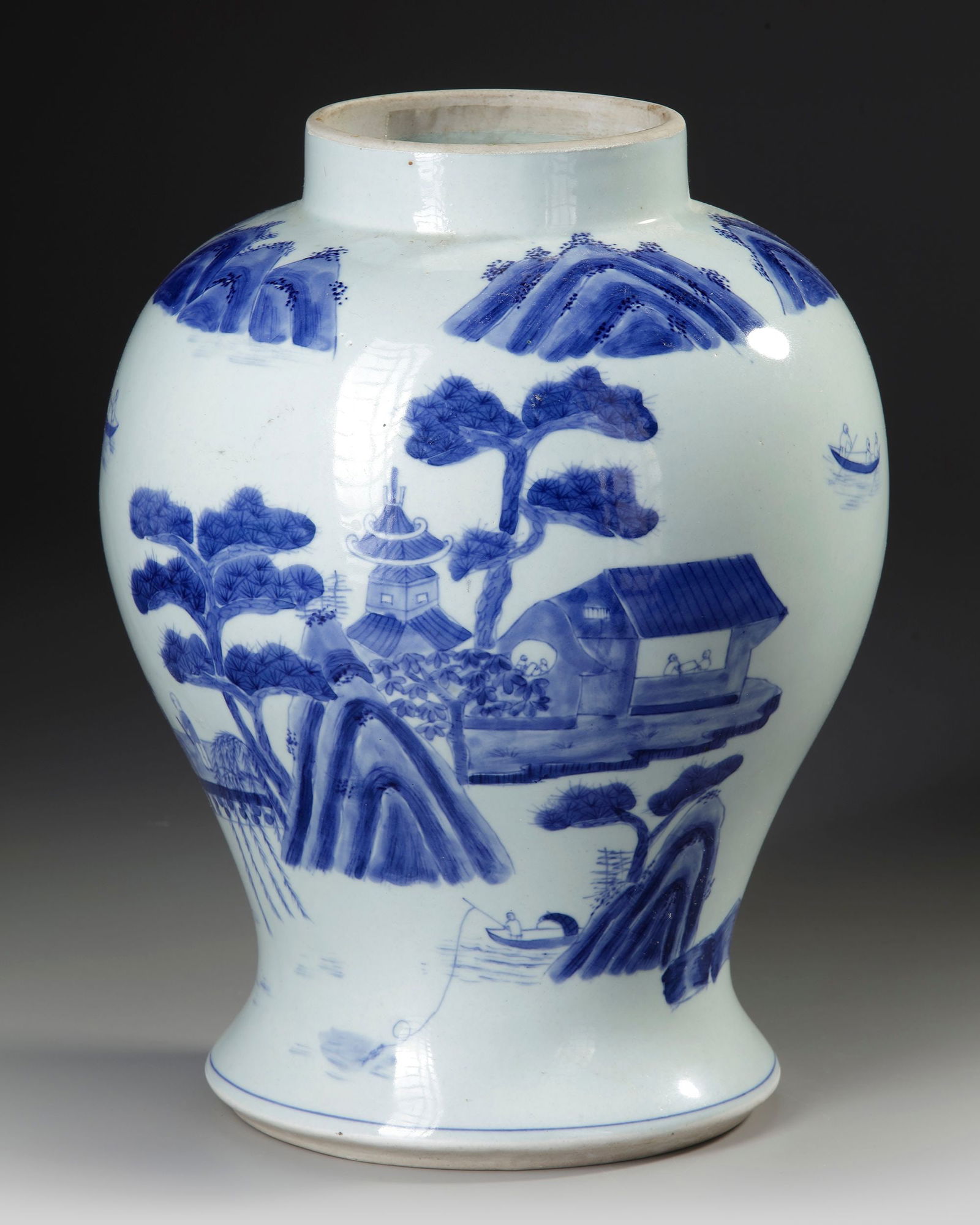 A CHINESE BLUE AND WHITE VASE, 20TH CENTURY (1 of 4)