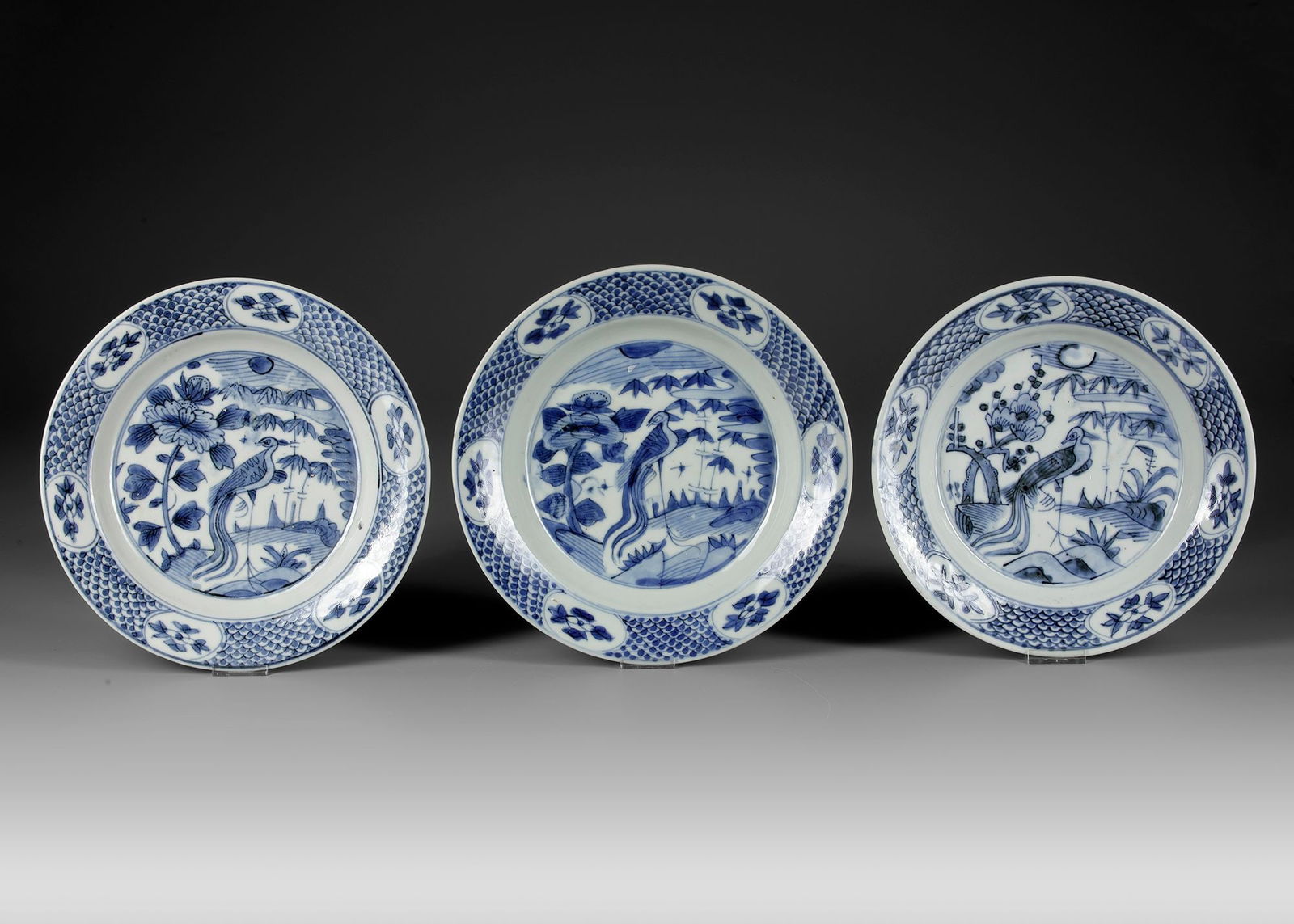 THREE CHINESE BLUE-AND-WHITE DISHES, MING DYNASTY (1368-1644) (1 of 2)