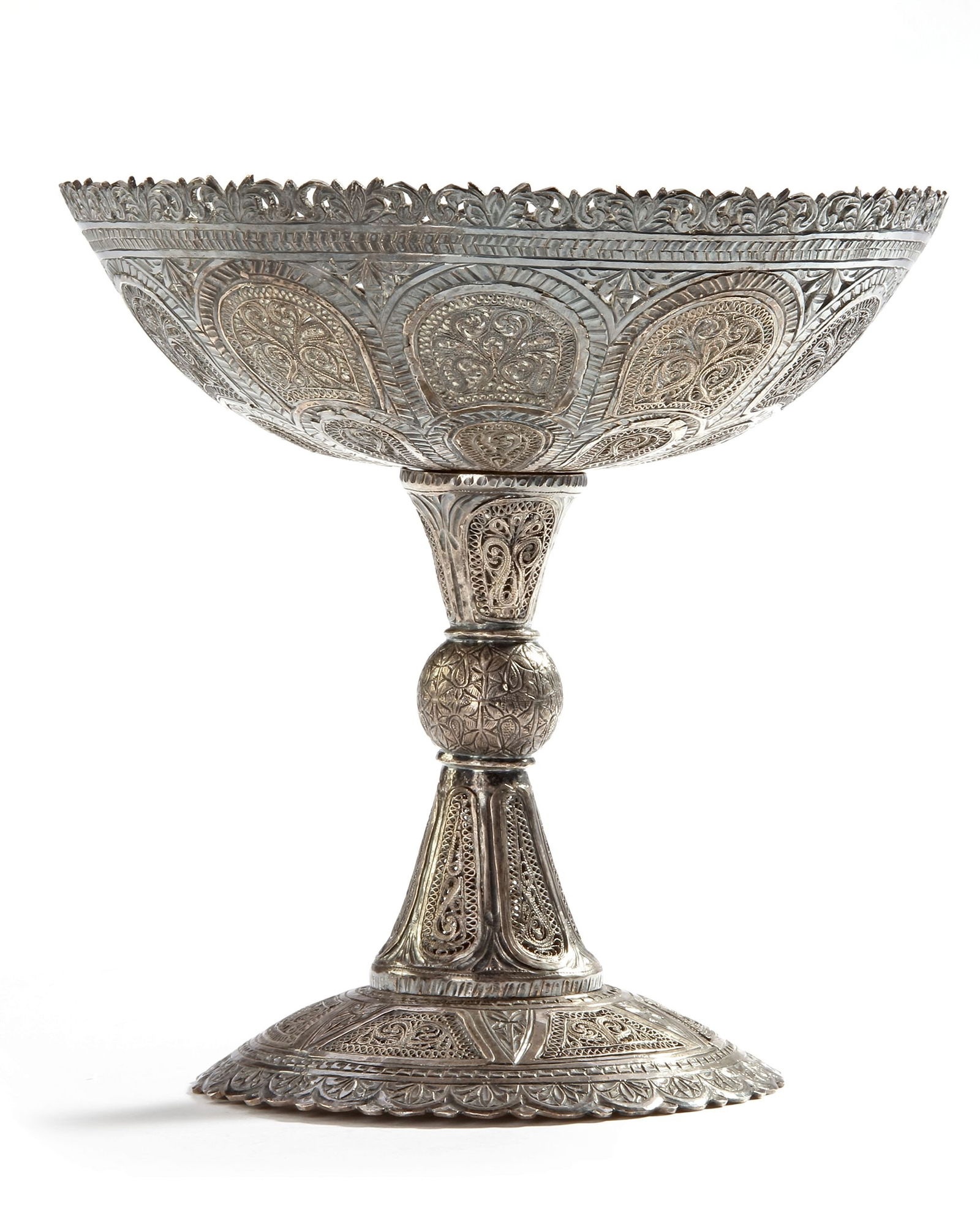 AN OTTOMAN SILVER BOWL, 19TH CENTURY (1 of 4)