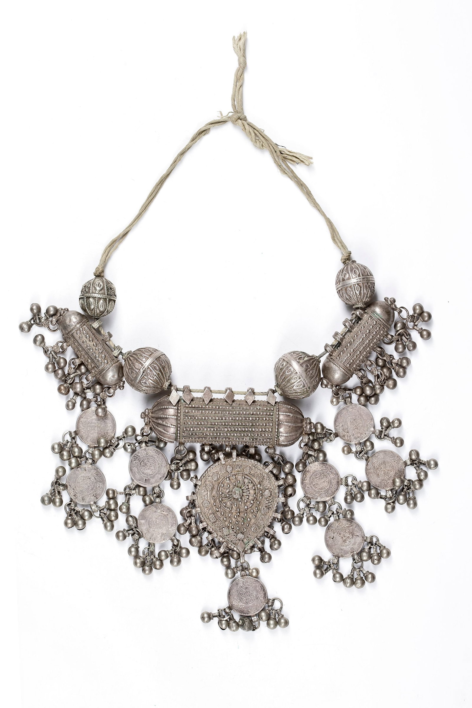 A SILVER NECKLACE, YEMEN, 19TH CENTURY (1 of 2)