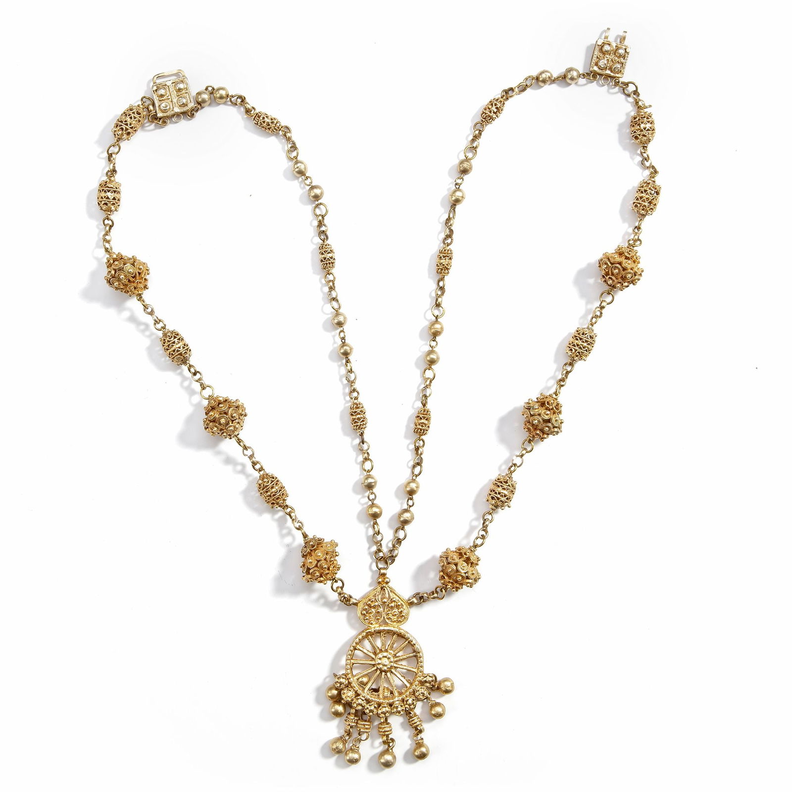 AN ISLAMIC SILVER NECKLACE, INDIA, 20TH CENTURY (1 of 3)