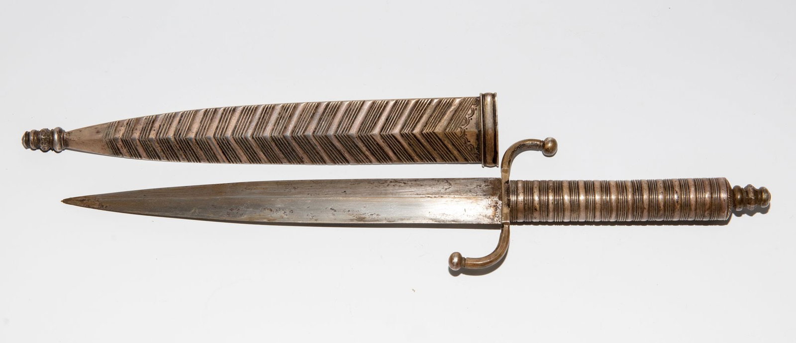 AN EUROPEAN SILVER DAGGER, 18TH CENTURY (1 of 3)