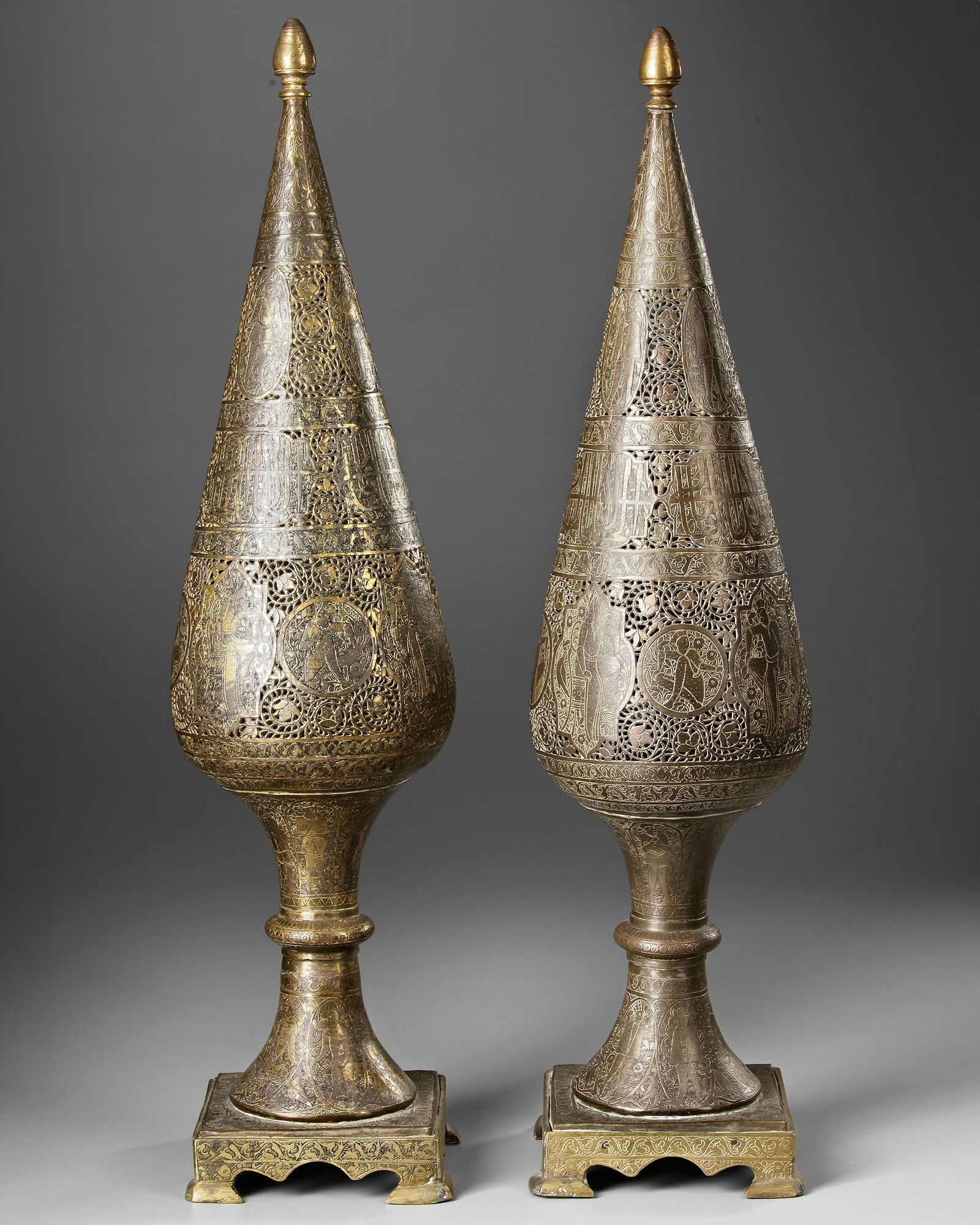 A PAIR OF LARGE QAJAR BRASS ENGRAVED INCENSE BURNERS, 19TH CENTURY (1 of 3)
