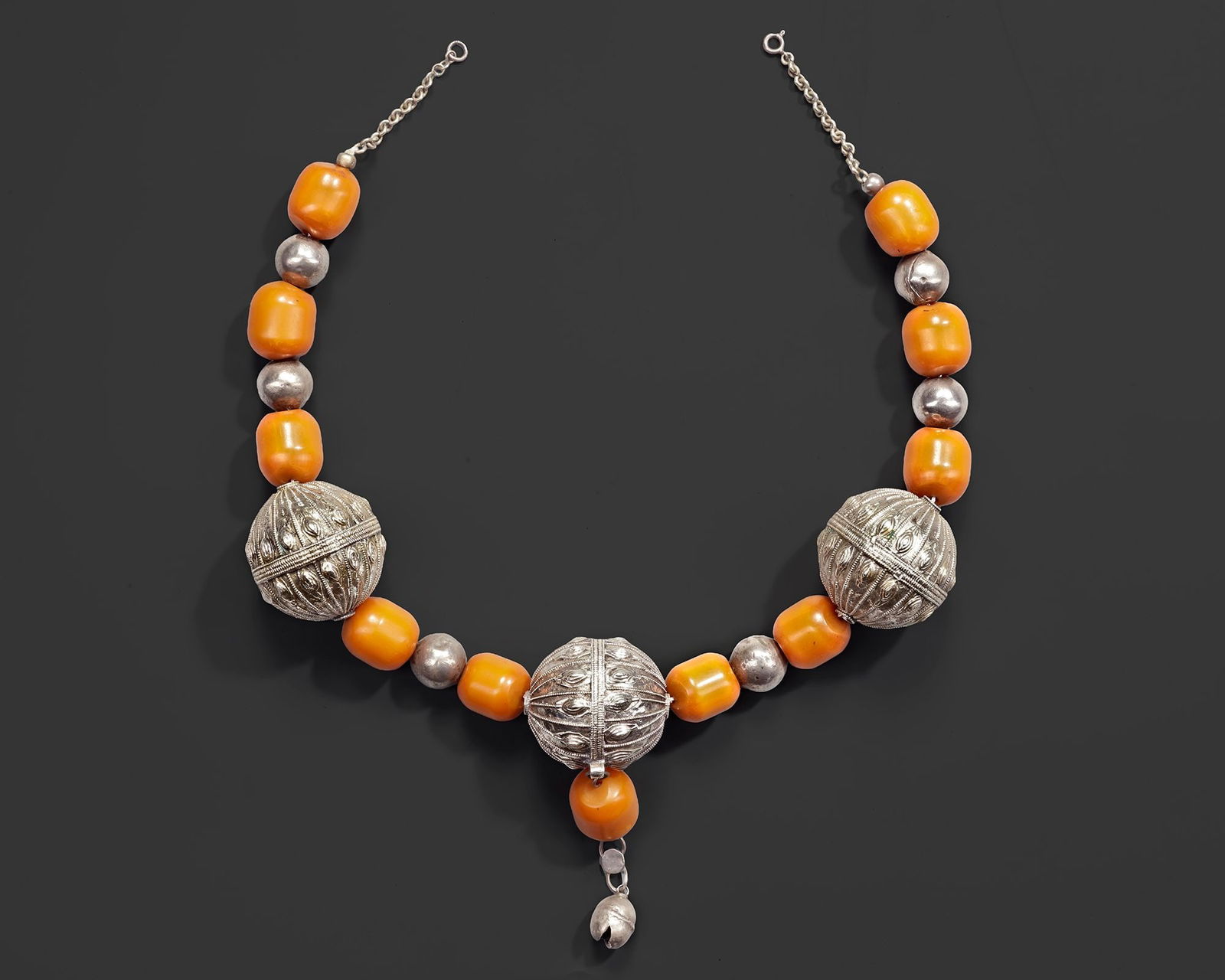 YEMENI SILVER AND AMBER NECKLACE (1 of 1)