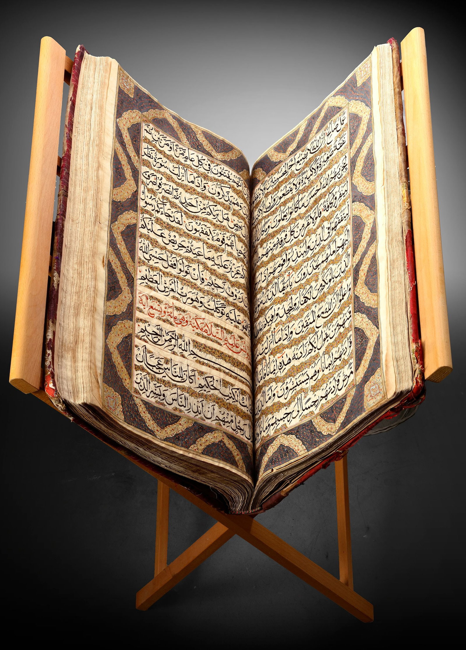A LARGE ILLUMINATED QURAN, NORTH INDIA, KASHMIR, 19TH CENTURY (1 of 9)