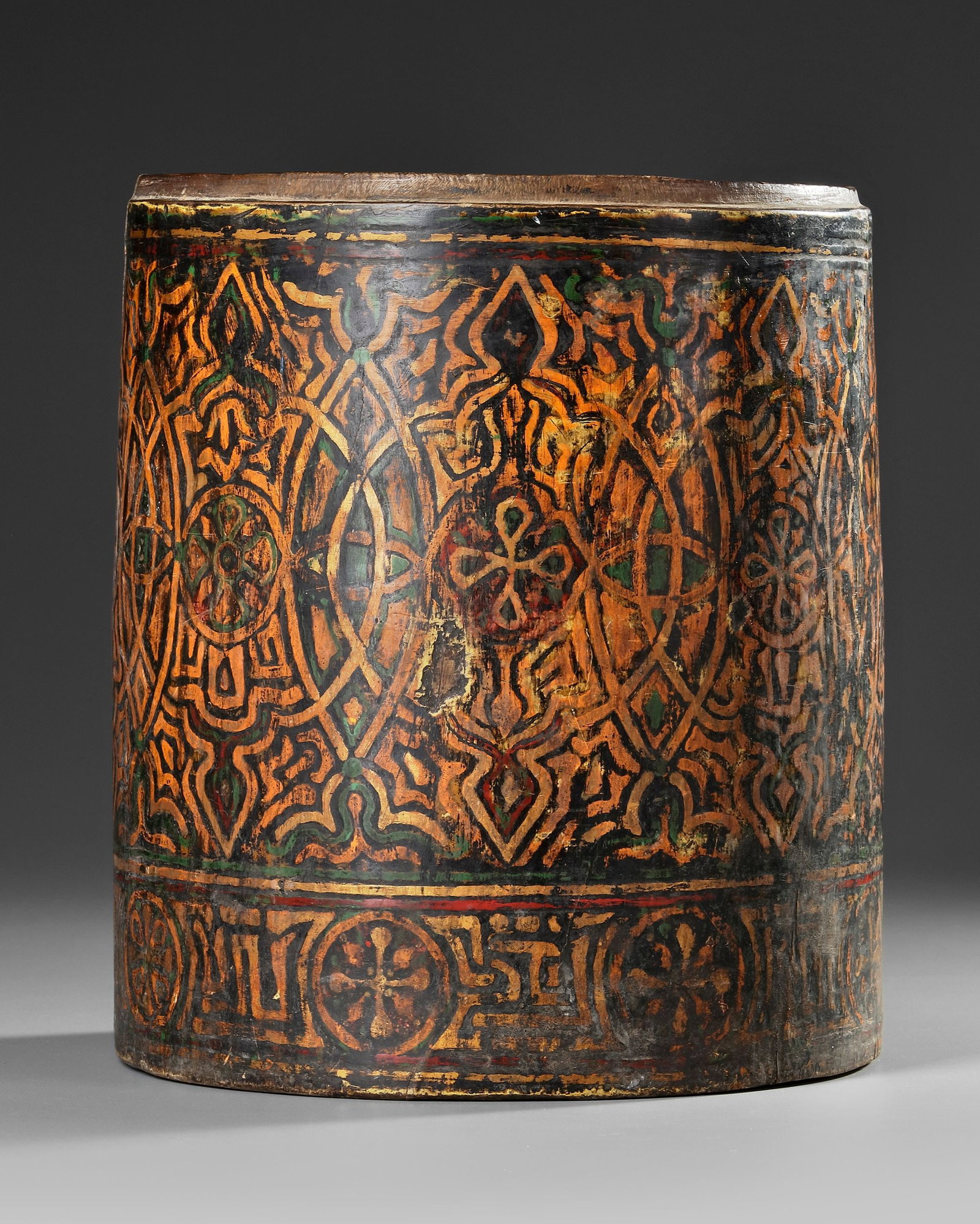 A RASULID LACQUER WOODEN BOX, YEMEN, 14TH CENTURY (1 of 4)