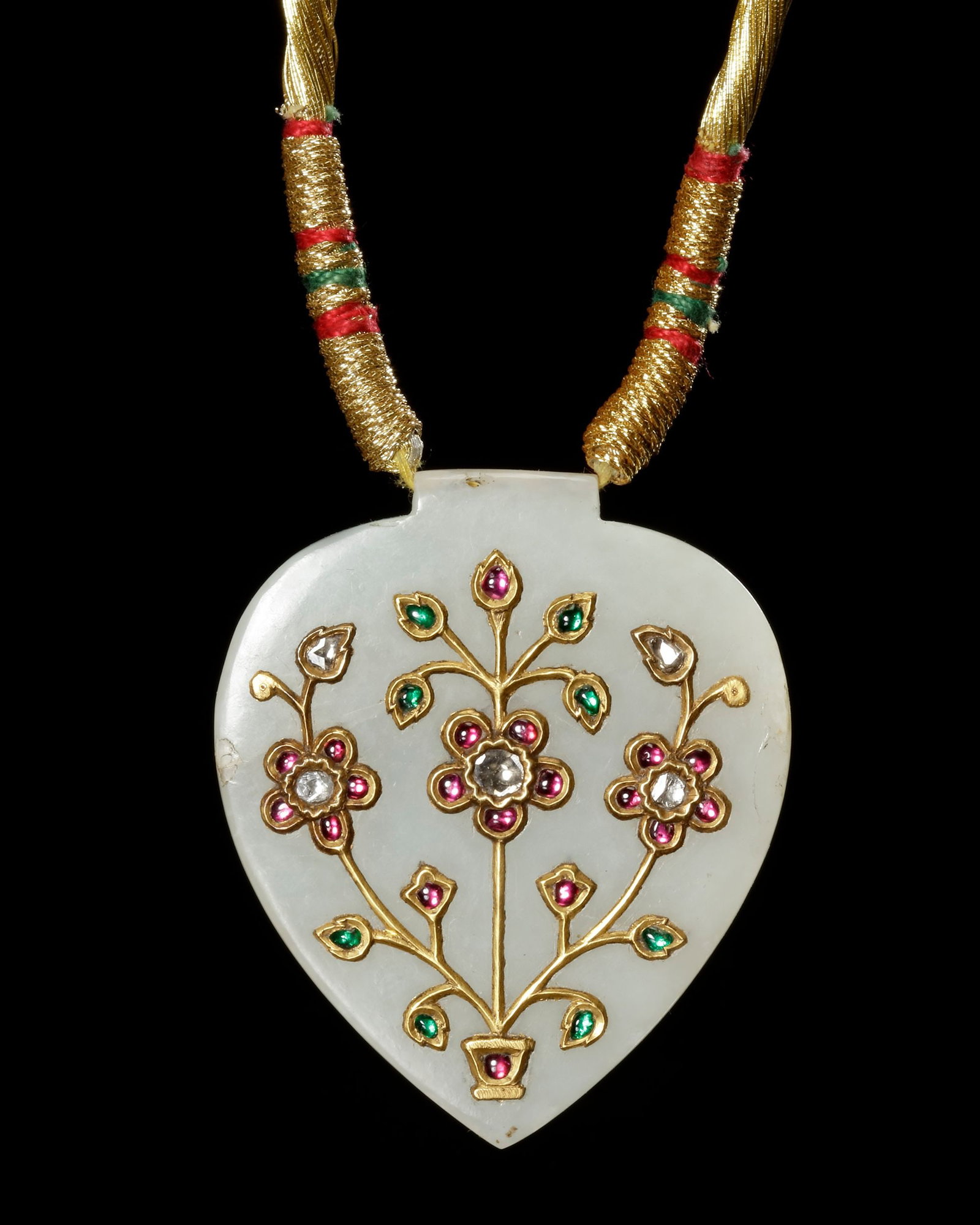 A GEMSET JADE PENDANT INDIA, 19TH CENTURY (1 of 2)