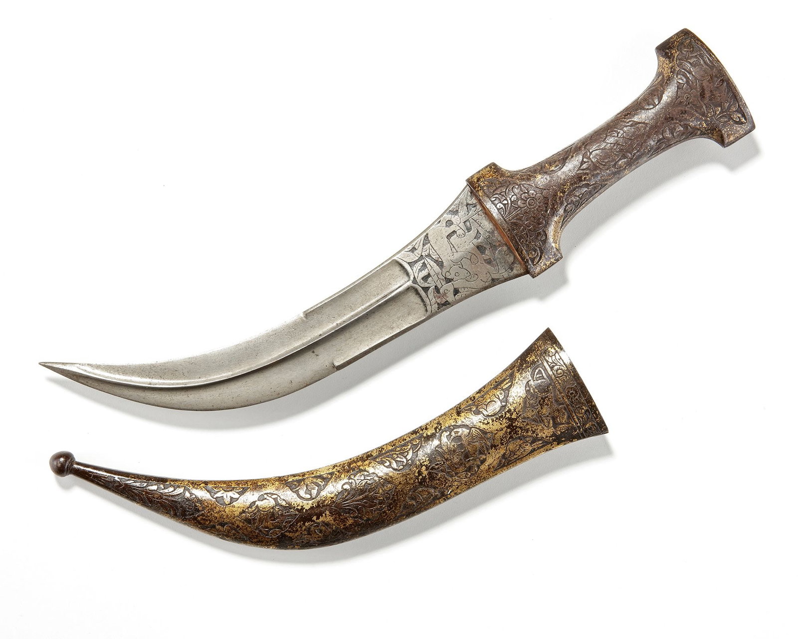 PERSIAN GILDED DAGGER, 18TH CENTURY (1 of 3)