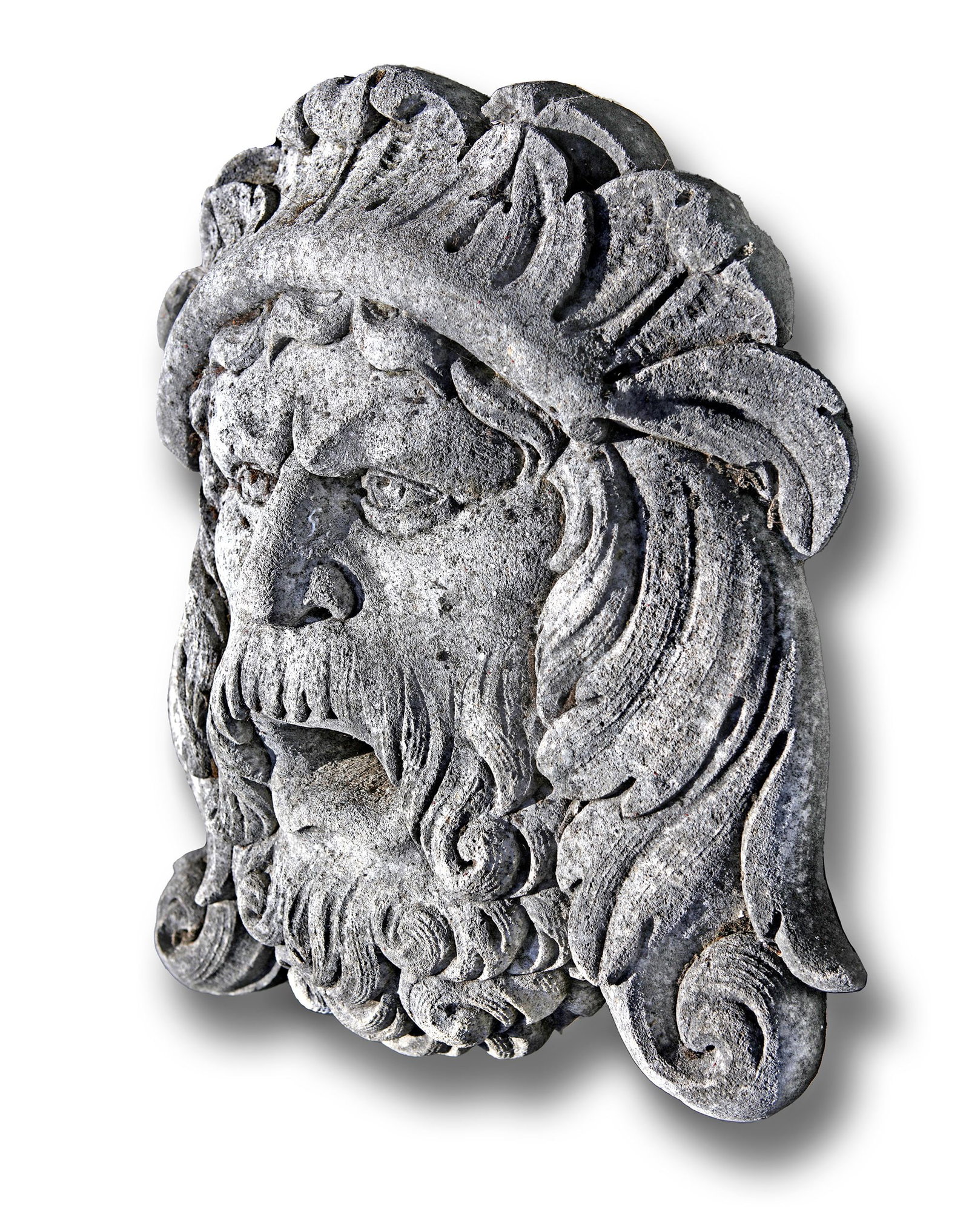 A CARVED LIMESTONE WALL FOUNTAIN MASK, SECOND HALF 20TH CENTURY (1 of 1)