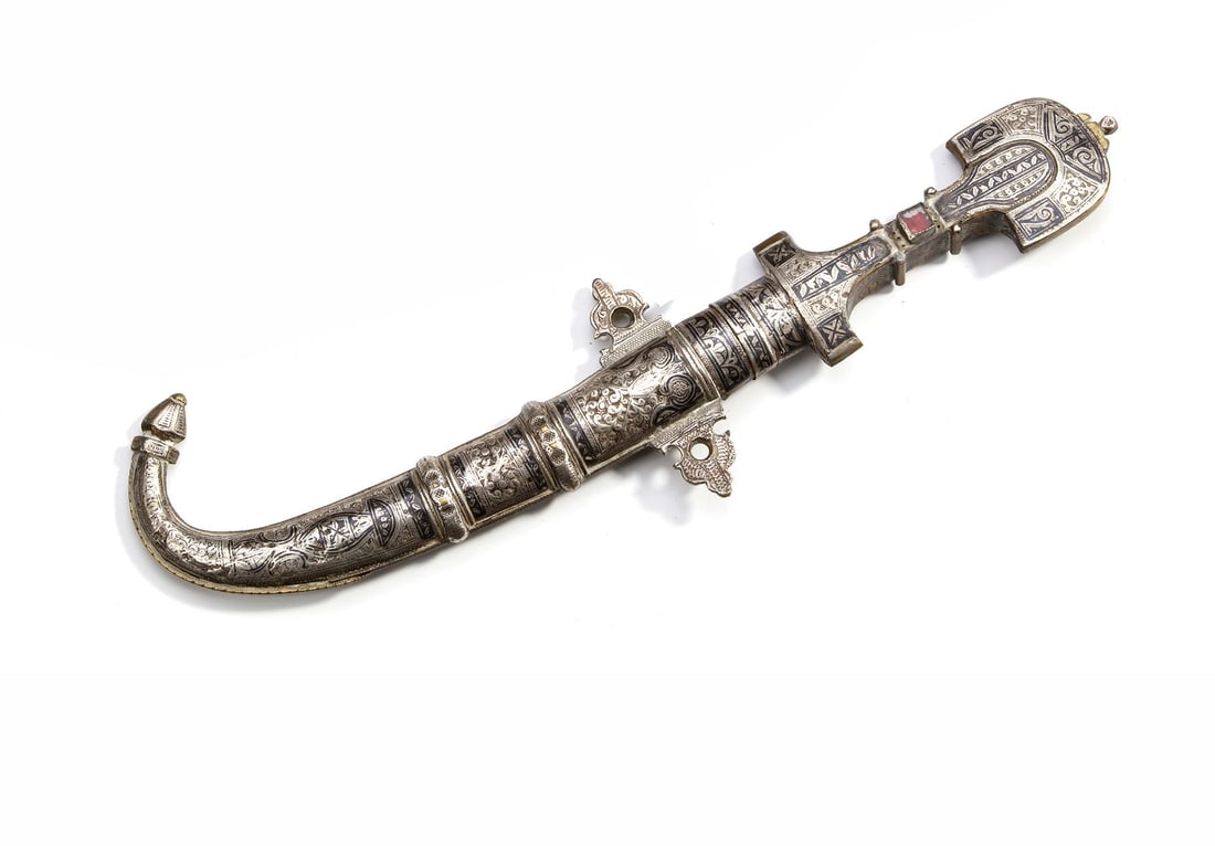 A MOROCCAN SILVER AND NIELLO DAGGER, 19TH CENTURY (1 of 2)