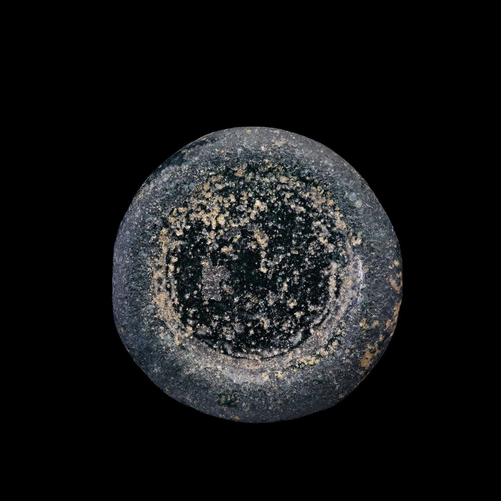 AN EARLY ISLAMIC GLASS WEIGHT OF DOUBLE DINAR (1 of 2)