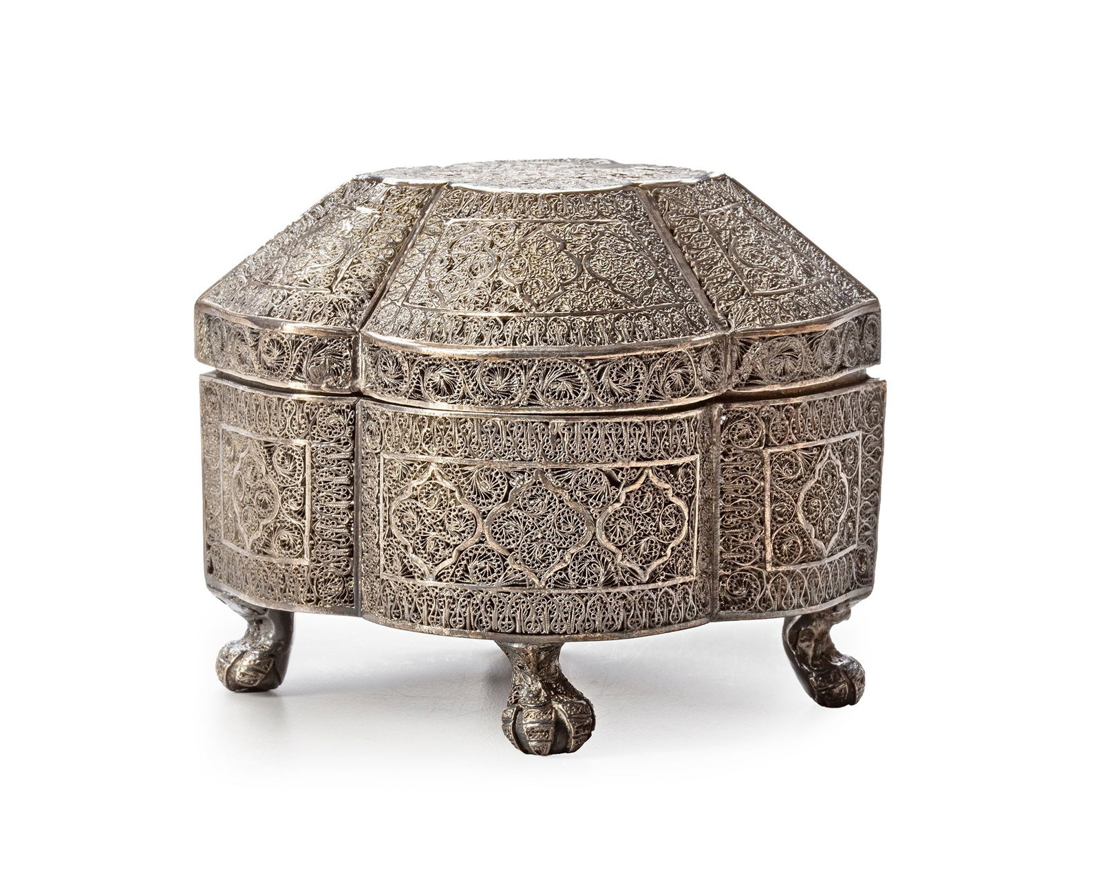AN OTTOMAN SILVER FILIGREE BOX, 19TH CENTURY (1 of 6)