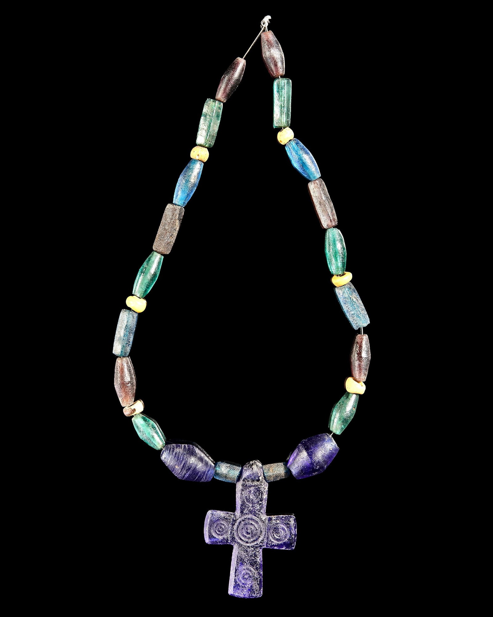A BLUE GLASS CROSS TRADE BEAD NECKLACE (1 of 1)