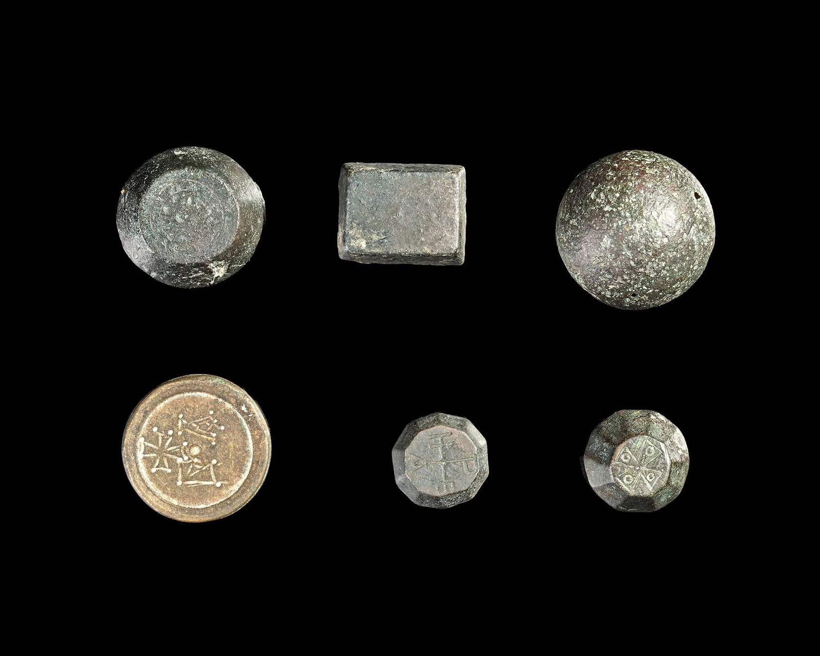 A COLLECTION OF BYZANTINE BRONZE TRADE WEIGHTS, CIRCA 8THâ€“12TH CENTURY AD (1 of 1)