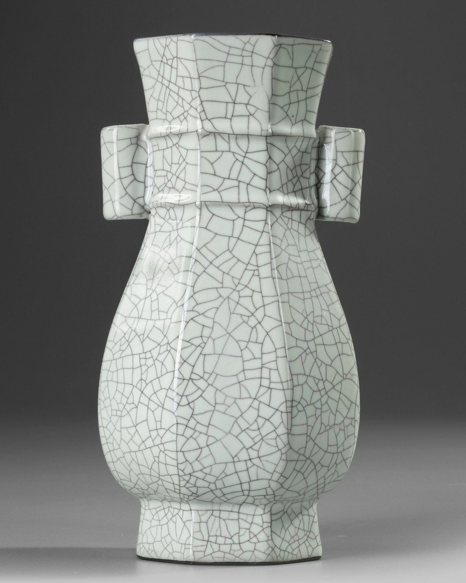A CHINESE GE-TYPE HU-FORM VASE, QING DYNASTY (1644-1911) (1 of 4)