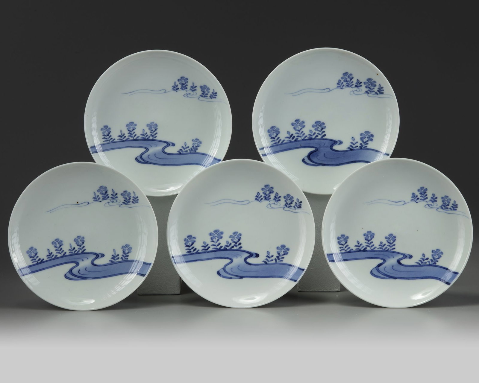 A SET OF FIVE JAPANESE 'NABESHIMA' DISHES, 19TH CENTURY (1 of 2)