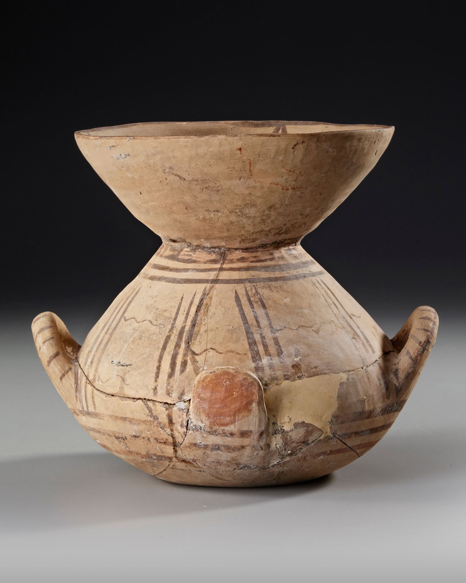 A GREEK CALYX KRATER VASE, 3RD - 2ND CENTURY BC (1 of 4)
