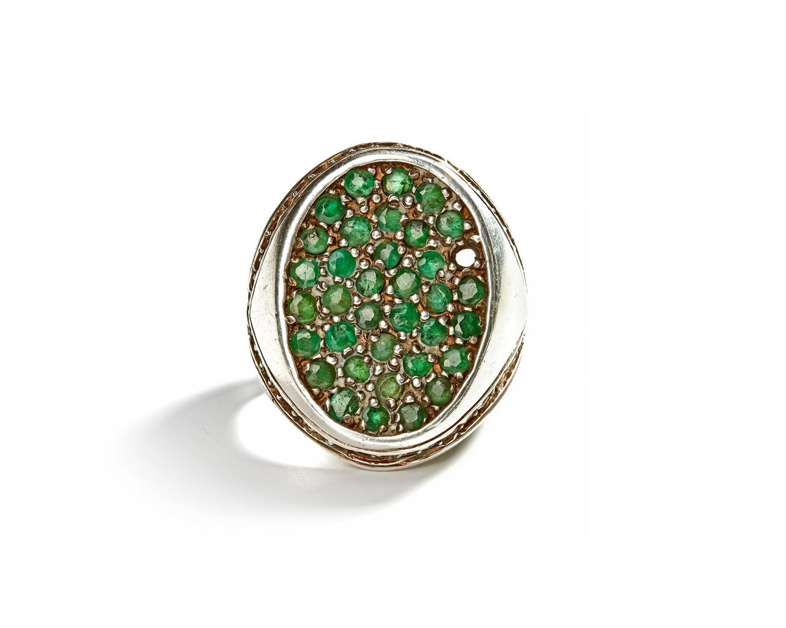 A QAJAR EMERALD AND RUBY-SET SILVER RING, 19TH CENTURY (1 of 4)