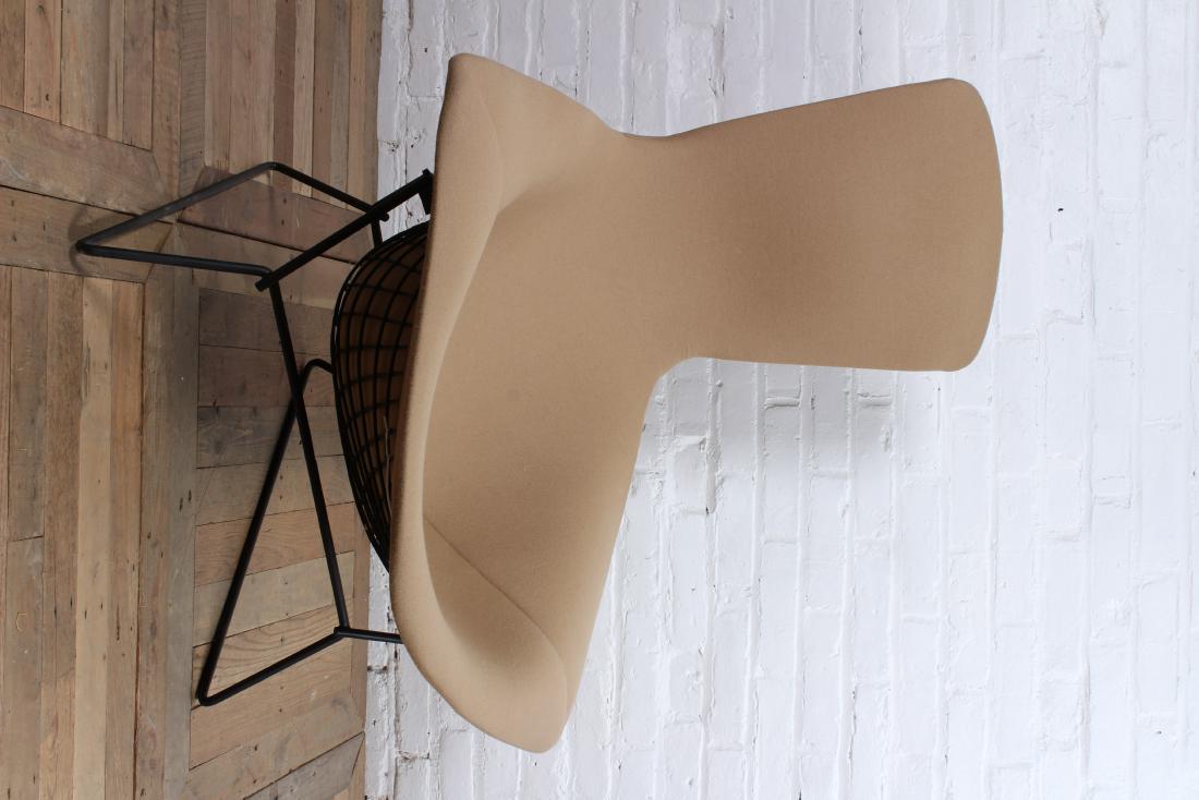 Harry Bertoia (1915-1978) Bird Chair: A good Harry Bertoia wire work bird chair with wool cover. Very comfortable. Size: 39" H x 39" W x 30" D