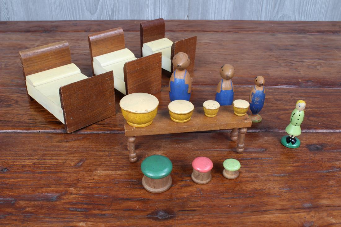 Carved Golilocks and Three Bears Doll House Furniture (1 of 4)