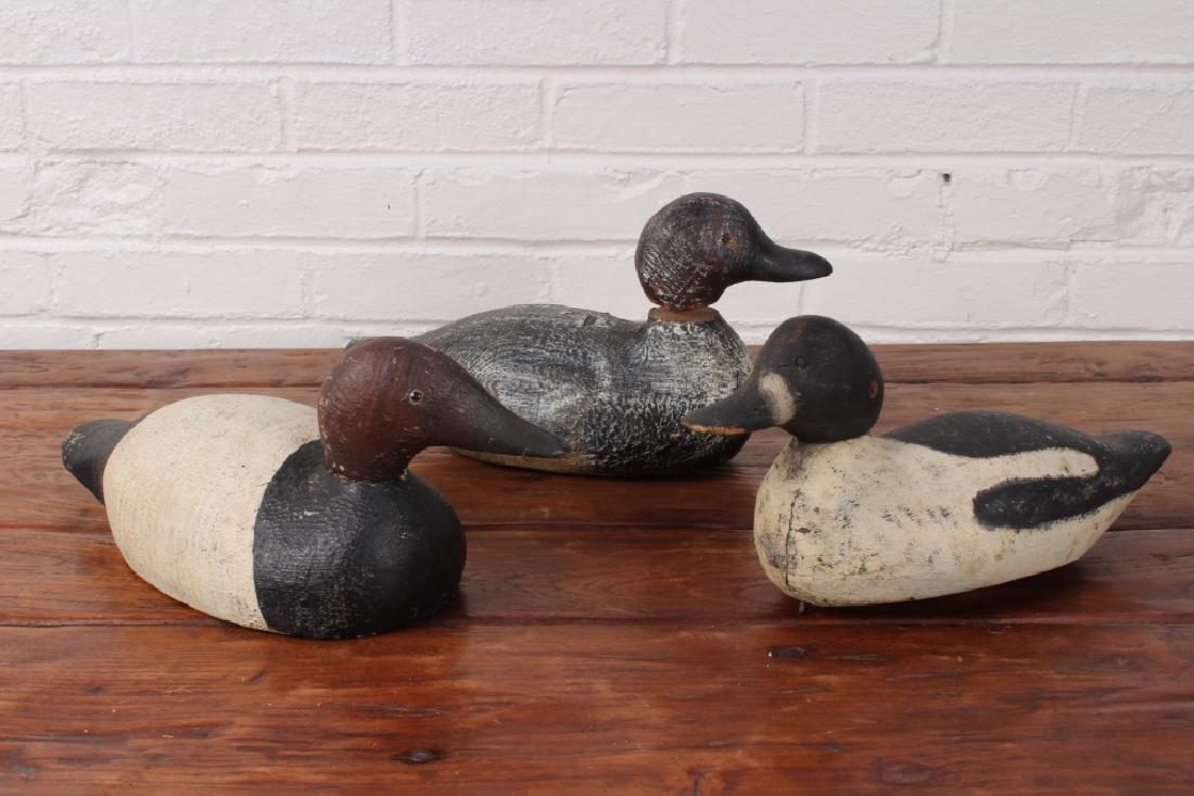 Lot of 3 Vintage Waterfowl Decoys: Lot of 3 Vintage Waterfowl Decoys. Size: