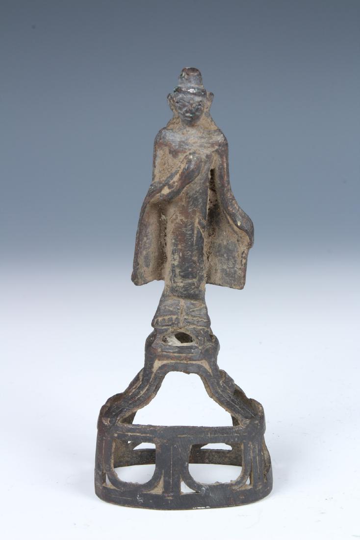 Antique Bronze Burmese Buddha: Antique Bronze Burmese Buddha Size: 6" (NN)