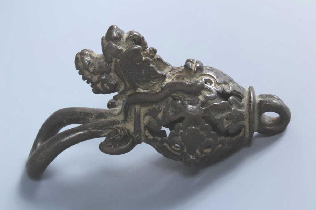 Antique Bronze Indian Saddle Fitting: Antique Bronze Indian Saddle Fitting. Size: 4" (I5374)