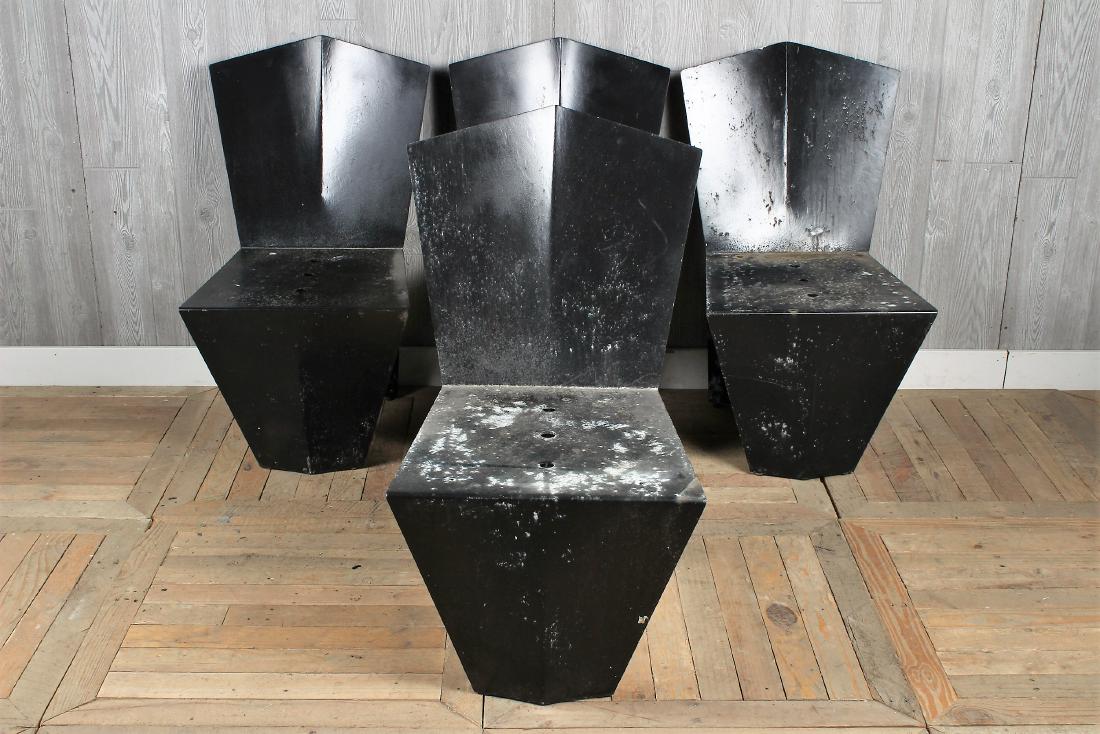4 Modernist Metal Garden Chairs (1 of 5)
