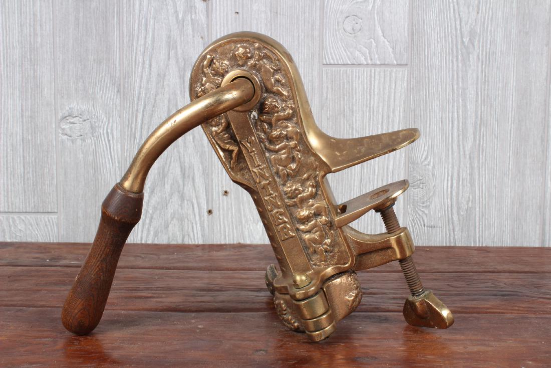 Vintage Vintner Brass Countertop Corkscrew (1 of 5)