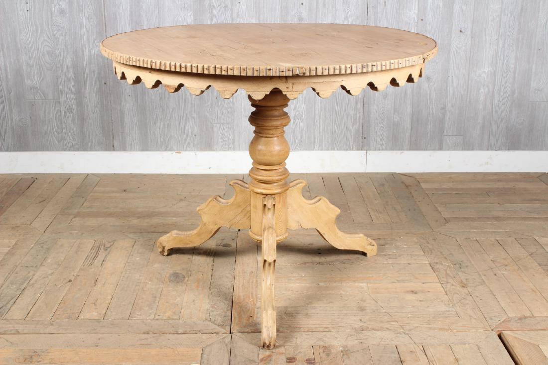 English Gothic Style Pine Breakfast Table (1 of 4)