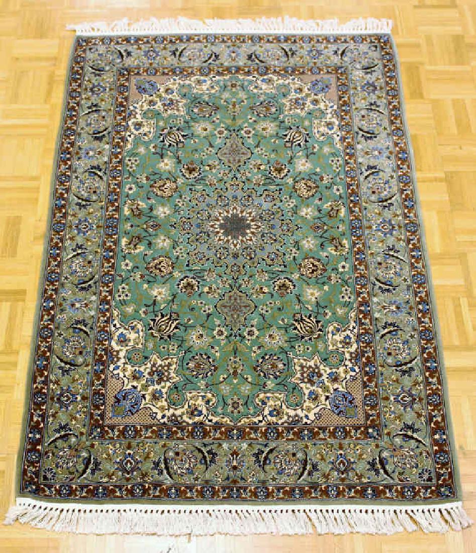 Rug. Size: 3'7" x 5'6" (1 of 4)