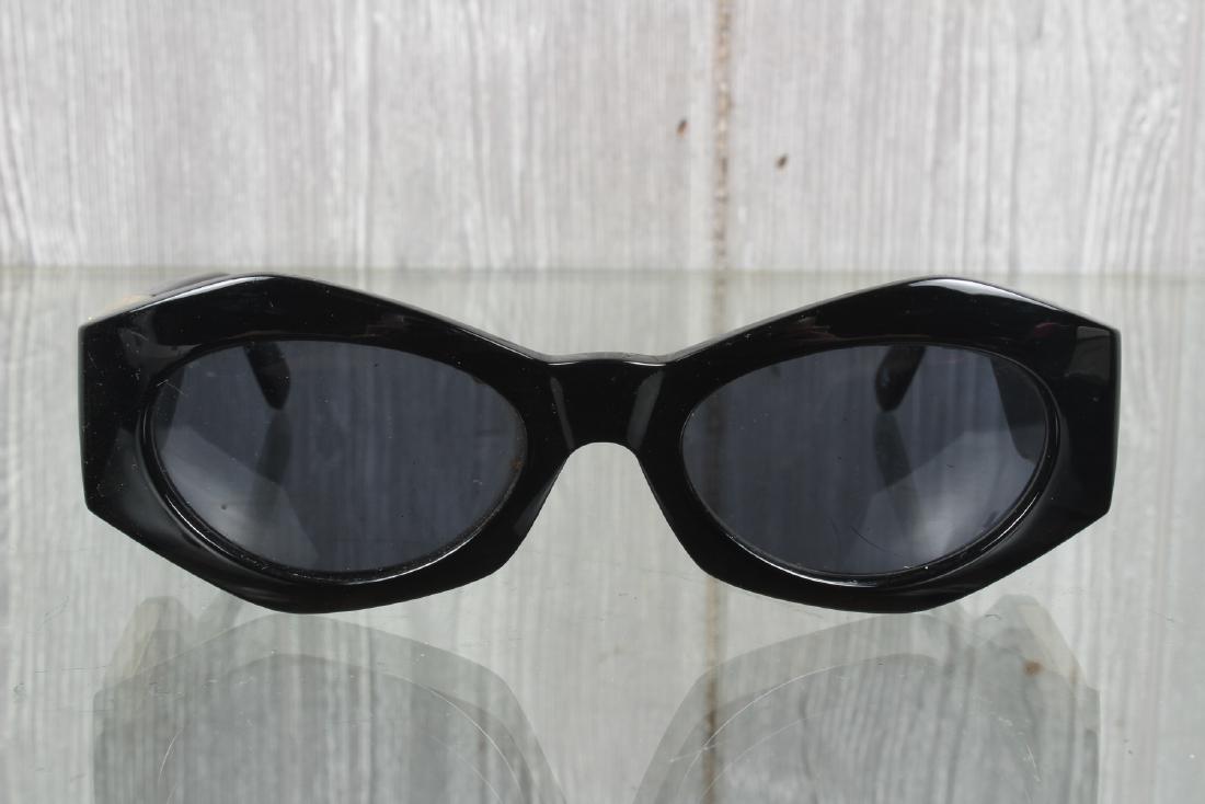 Gianni Versace Sunglasses (1 of 5)