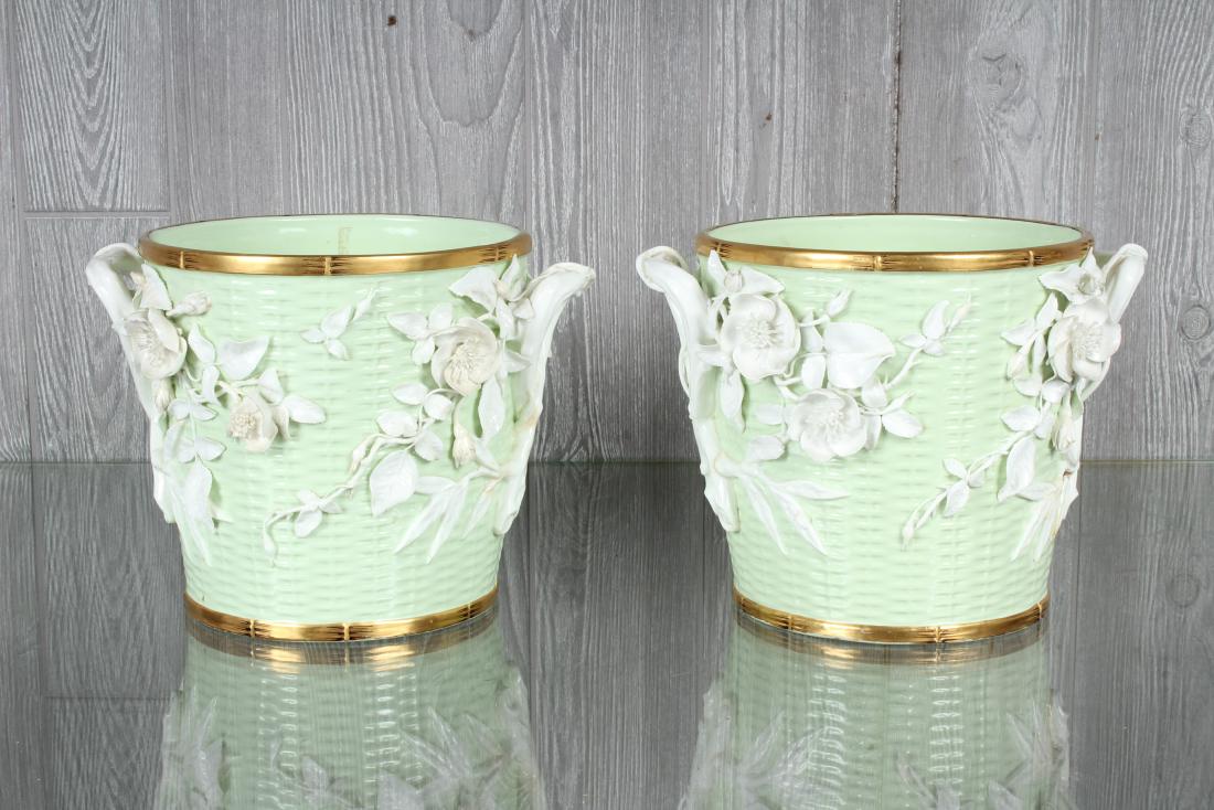 Pair  Old Paris Style Cachepots (1 of 6)