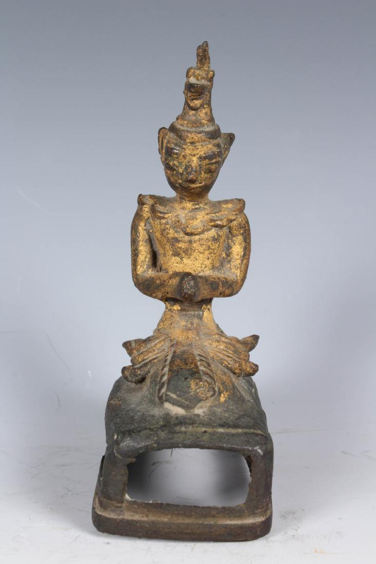 Antique Bronze Burmese Buddha: Antique Bronze Burmese Buddha. Size: 4" High (B5273)